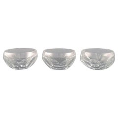 Val St. Lambert, Belgium. Three Lalaing rinsing bowls in crystal glass.