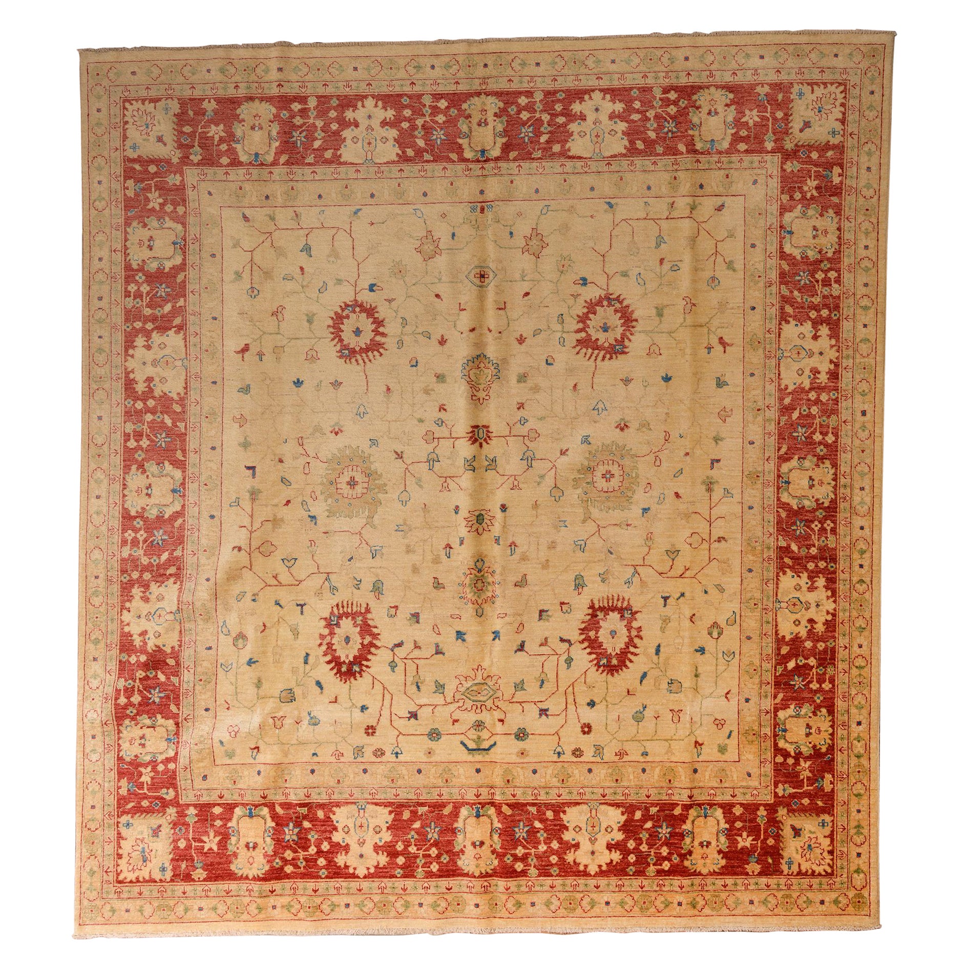 Quadratischer Sultanabad-Teppich oder Teppich im Ziegler-Stil