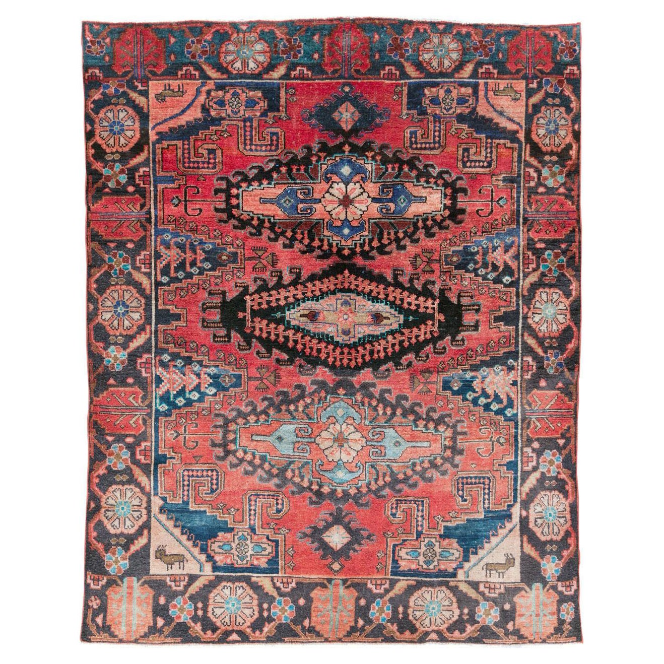 Petit tapis d'appoint en velours persan fait à la main du milieu du 20e siècle, avec détails en tissu
