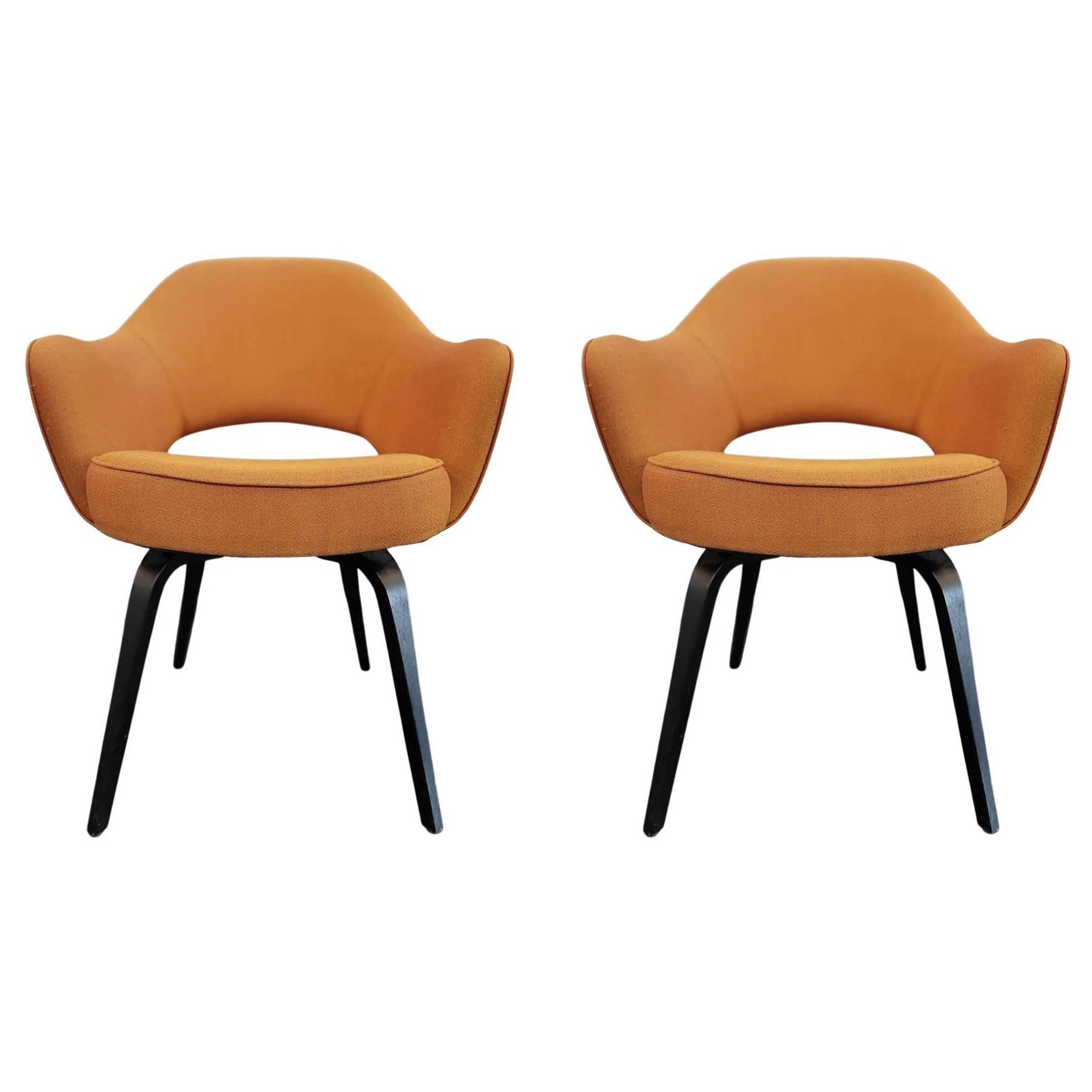 Saarinen for Knoll Executive Chairs, a Pair For Sale