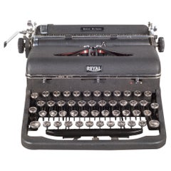 Antique Fully Refurbished Royal Quiet DeLuxe Typewriter with Black Crinkle Finish c.1939