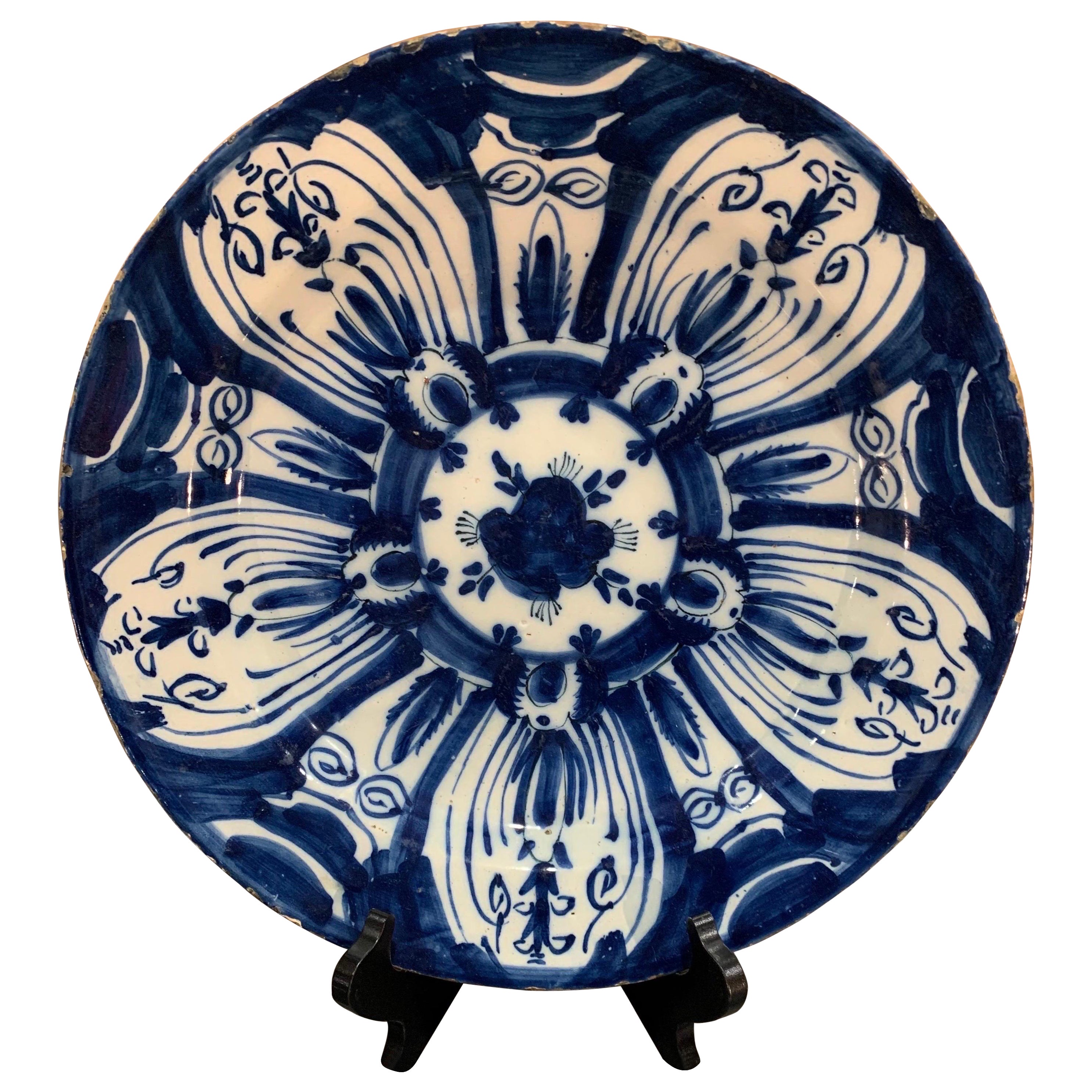 18th Century Hand Painted Dutch Delft Platter For Sale