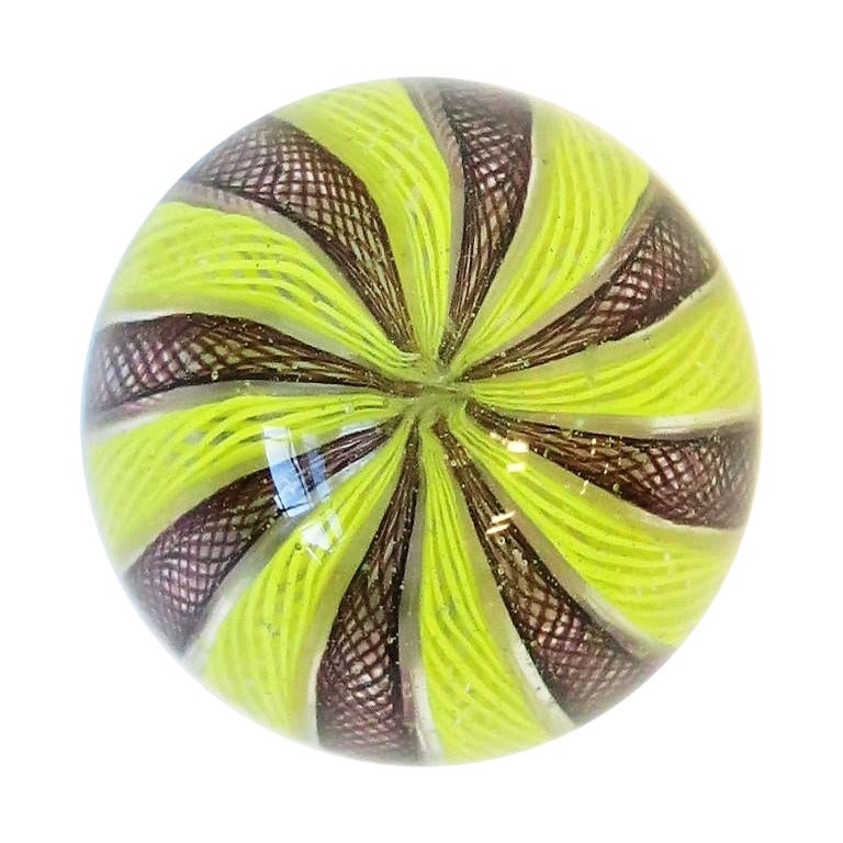 Italian Murano Art Glass Paperweight with Neon Yellow Ribbon Design after Seguso For Sale