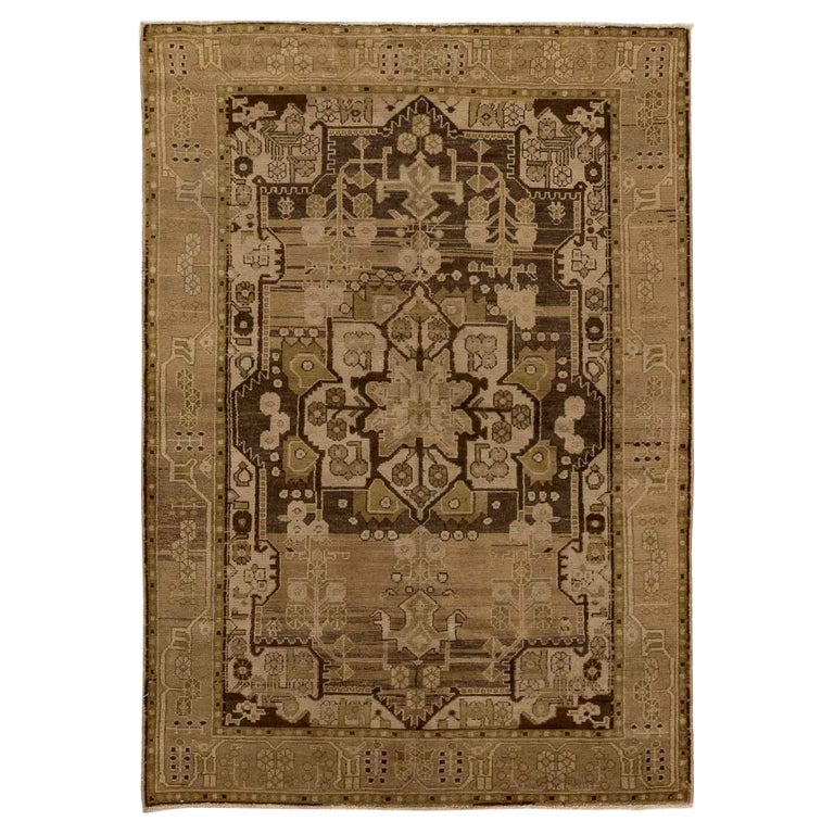 Antiker persischer Teppich in Malayer-Muster, im Angebot bei 1stDibs