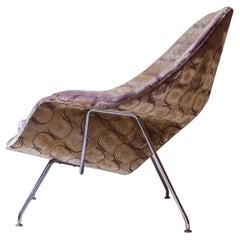 Vintage Eero Saarinen Womb Chair in Distressed Velvet, 1970s