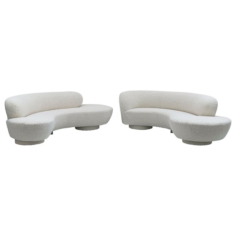 Vladimir Kagan Serpentine Cloud Sofas in Ivory Boucle, a Pair, Directional For Sale