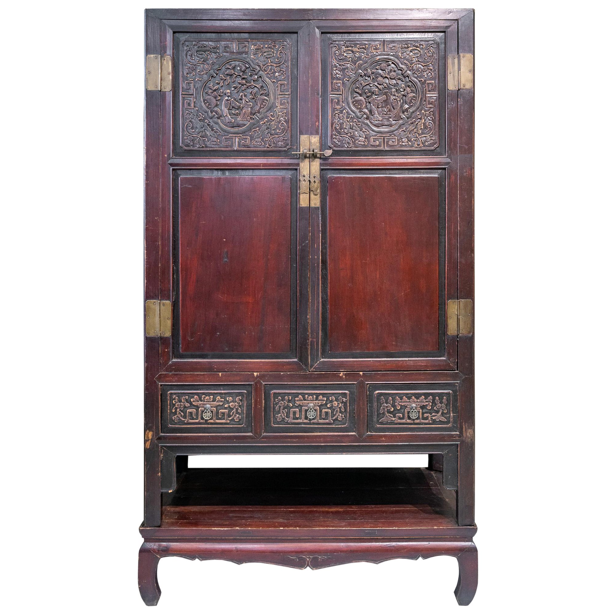 Early 20th Century 2-Tier Chinese Cabinet