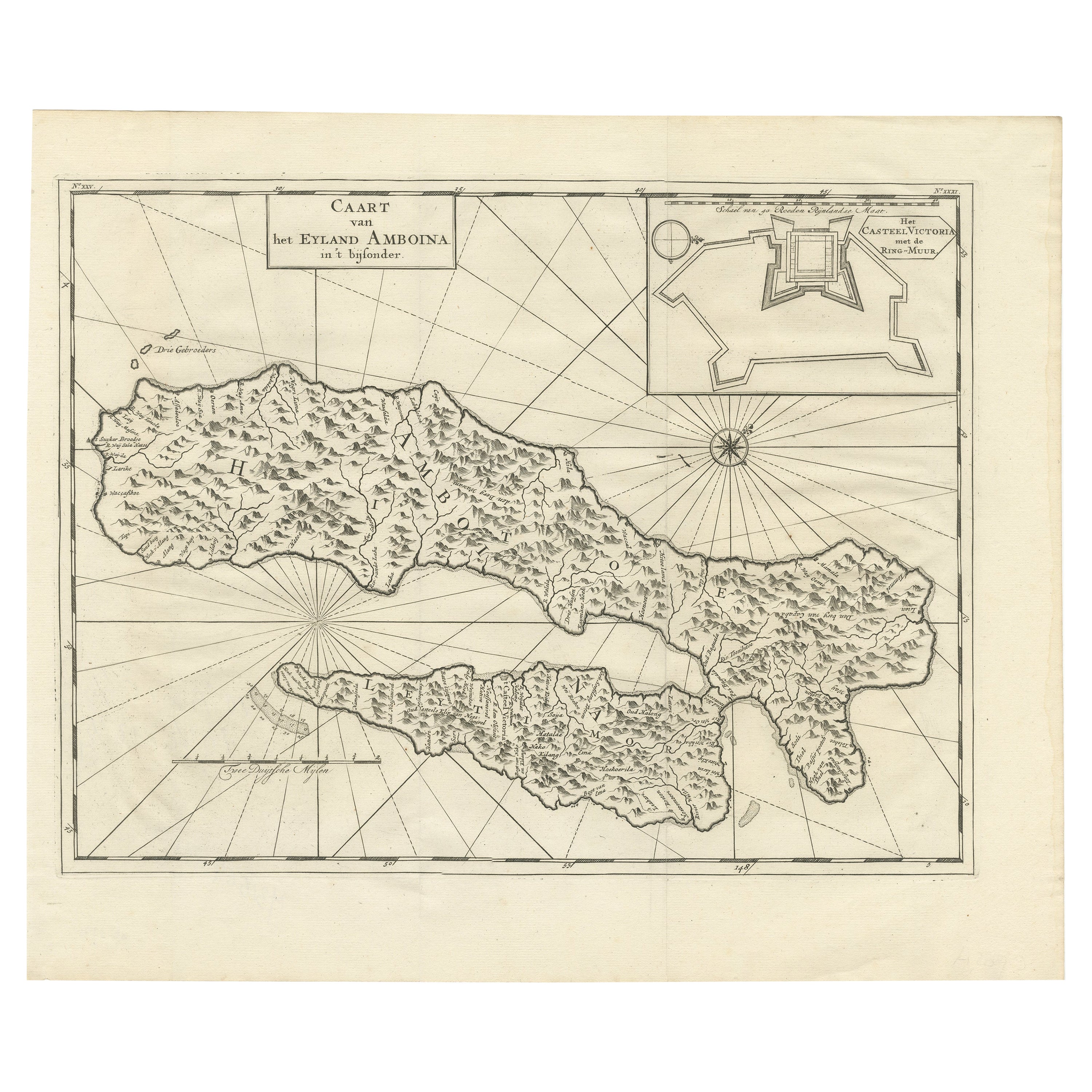 Carte ancienne en ambre avec incrustation du château de Victoria, Moluku, Indonésie, 1726