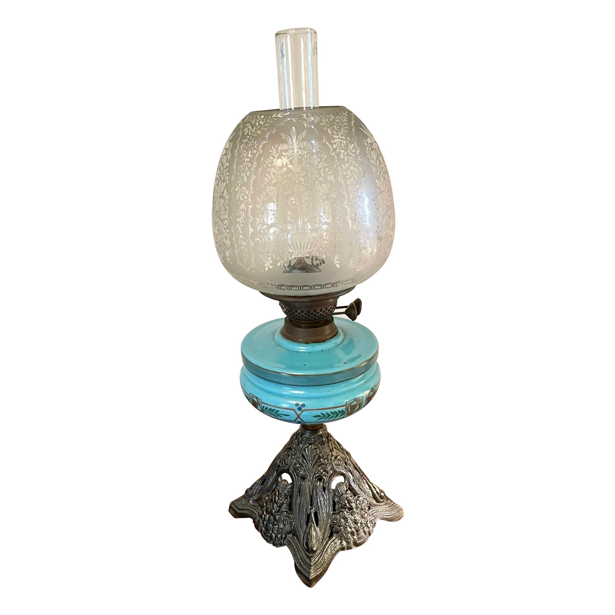 Quality Antique Victorian Oil Lamp For Sale