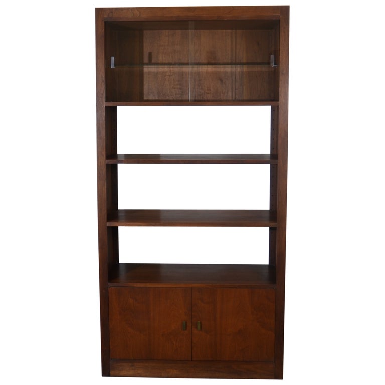 MidCentury Bookcase For Sale at 1stDibs