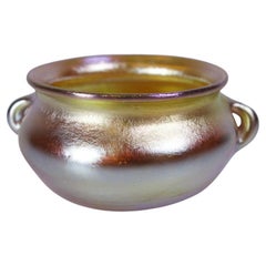 Louis Comfort Tiffany Gold Favrile Art Glass "Bean Pot" Salt, LCT, circa 1910