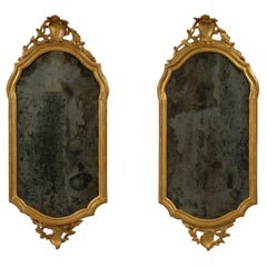 18th Century, Pair of Italian Carved and Giltwood Mirrors