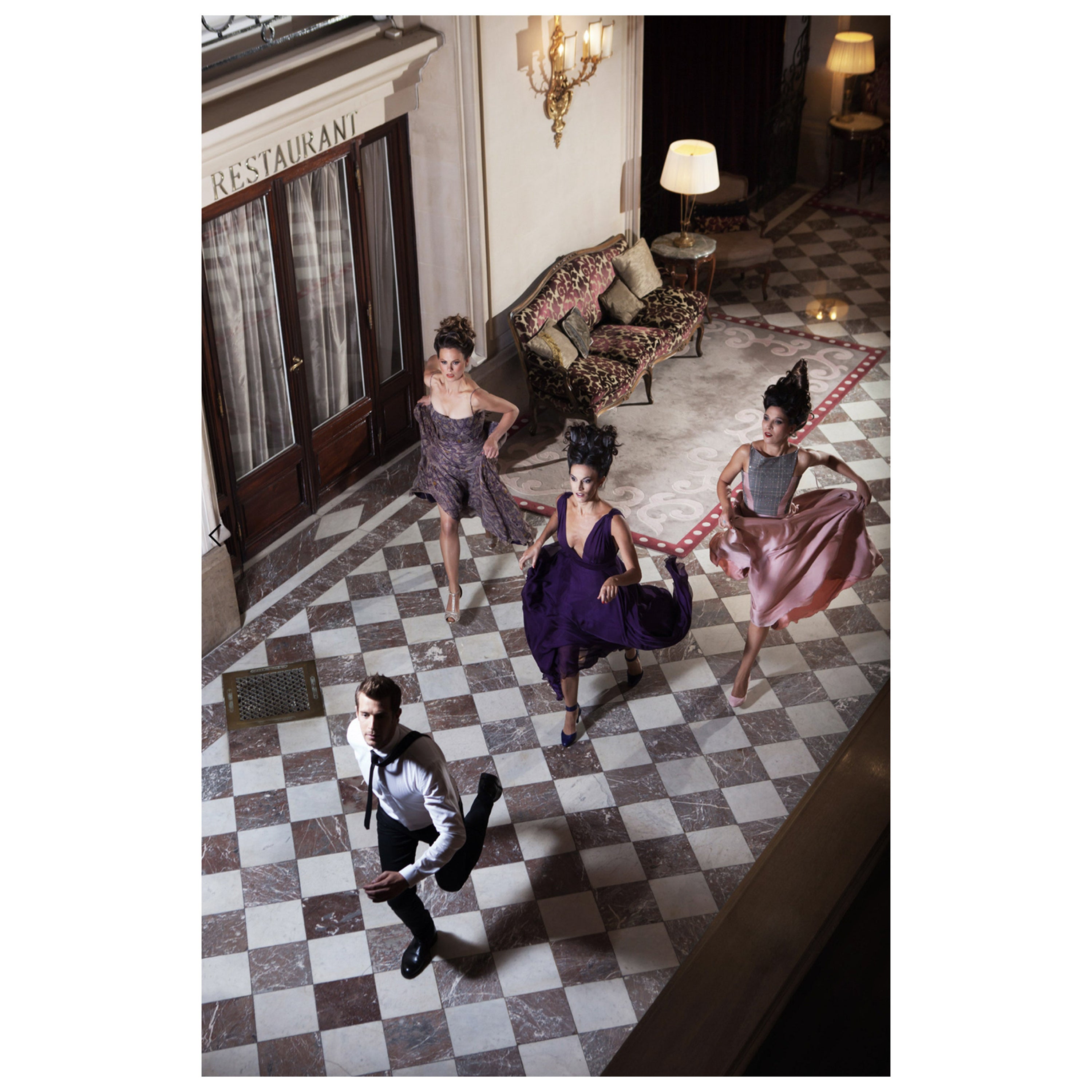Cédric Roulliat, Fotografia " Servizio in camera " Stampa Fine Art, Circa 2010