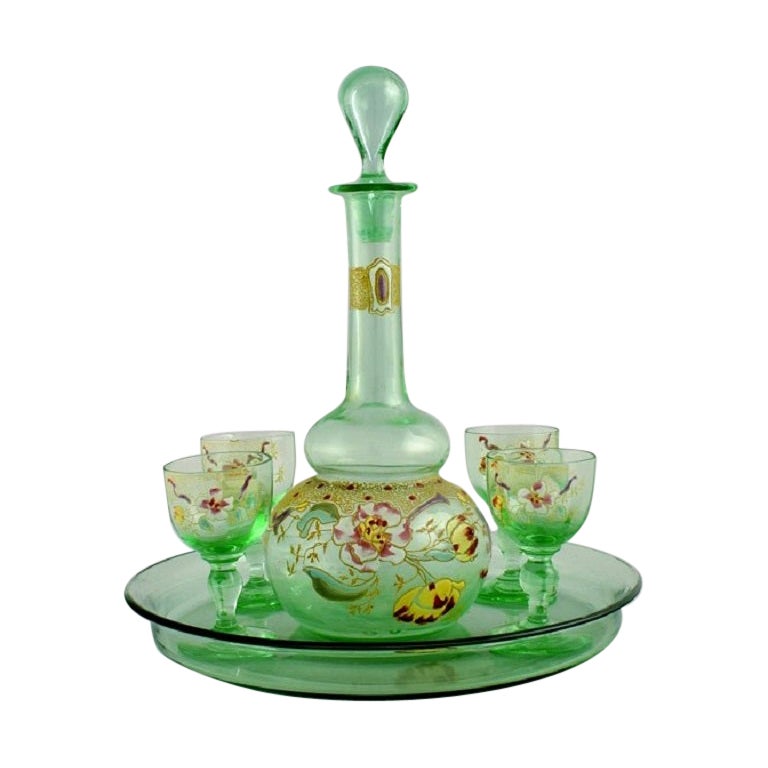 Cabarat Cigogne Liqueur-Set aus grünem mundgeblasenem, mundgeblasenem Kunstglas, Legras, Frankreich