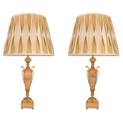 Paire de lampes néoclassiques françaises du 19ème siècle en onyx, bronze doré et cloisonné