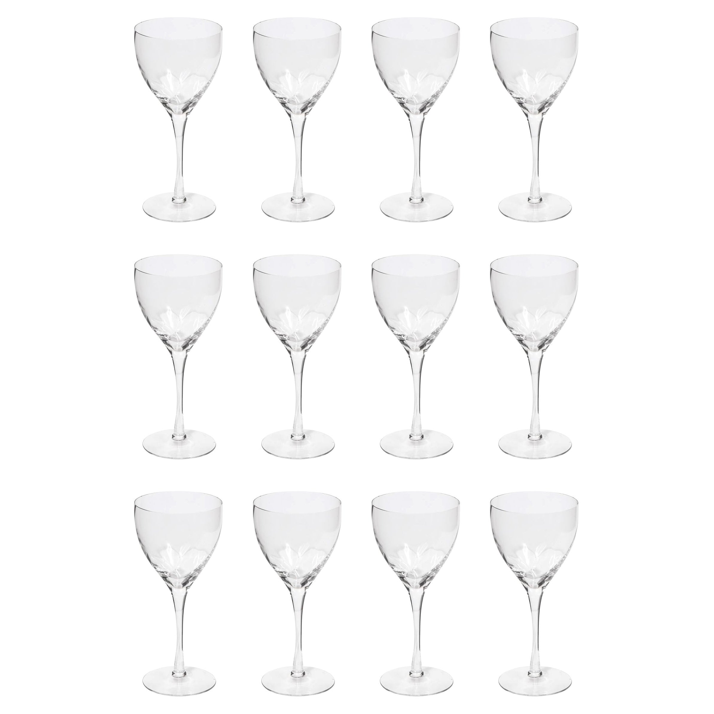 Set von zwölf strukturierten, durchscheinenden Transluzenten Kristall-Wein-/Wassergläsern von Tiffany & Co.