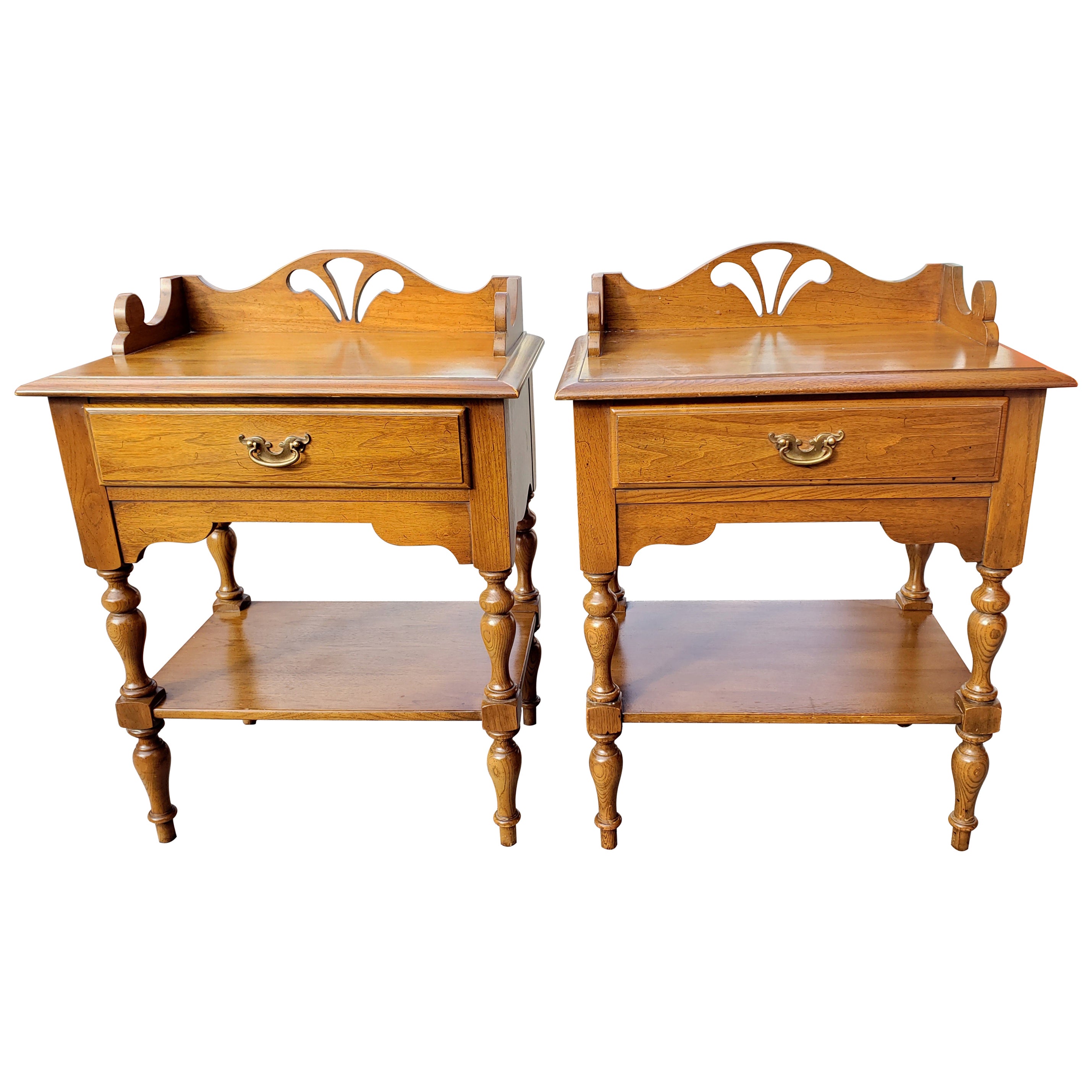 Broyhill Premier Penn Colony Nightstands End Side Tables, Circa 1970s, a Pair For Sale