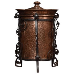 Arts and Crafts Circular Copper Coal Bucket