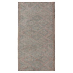 Alfombra turca vintage bordada de tejido plano con diseño geométrico
