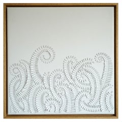 Une pièce d'art mural sculptural en cuir blanc en 3D - Fern