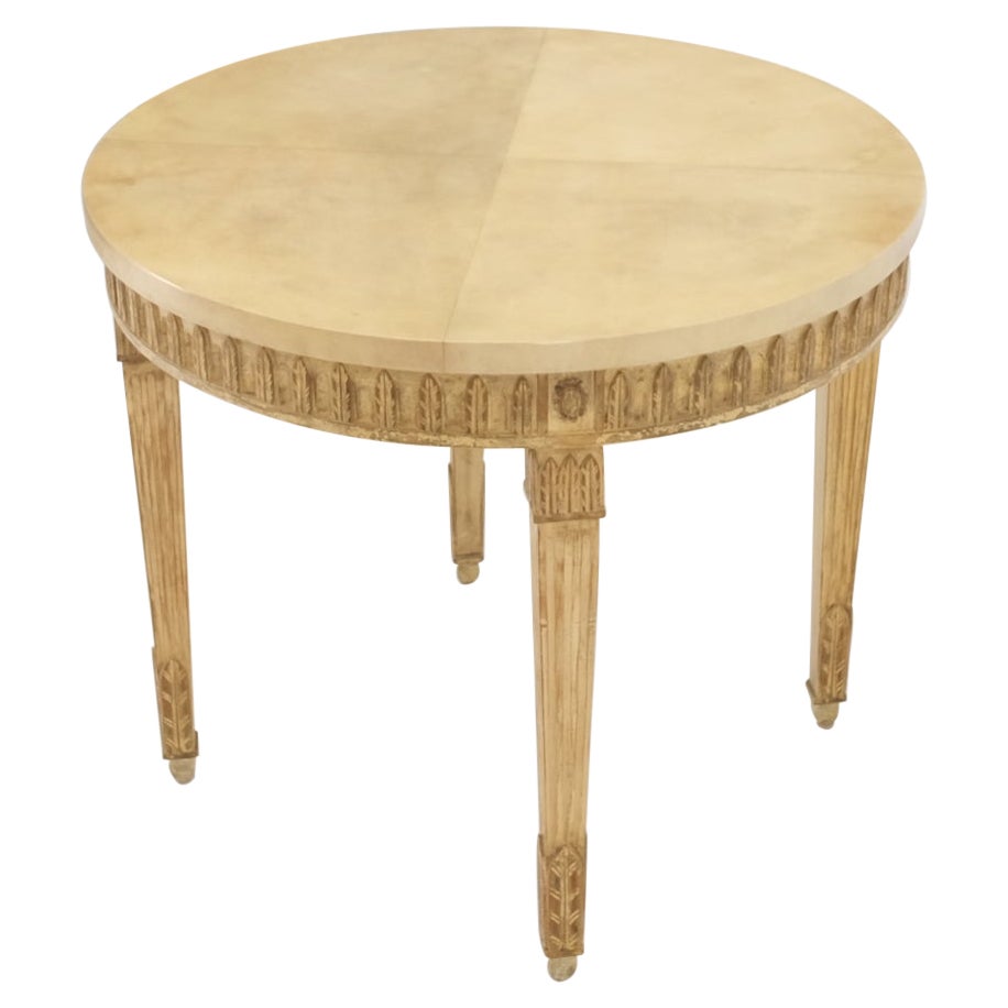 Table d'appoint ronde en cuir laqué avec plateau en parchemin pour lampe d'appoint en vente