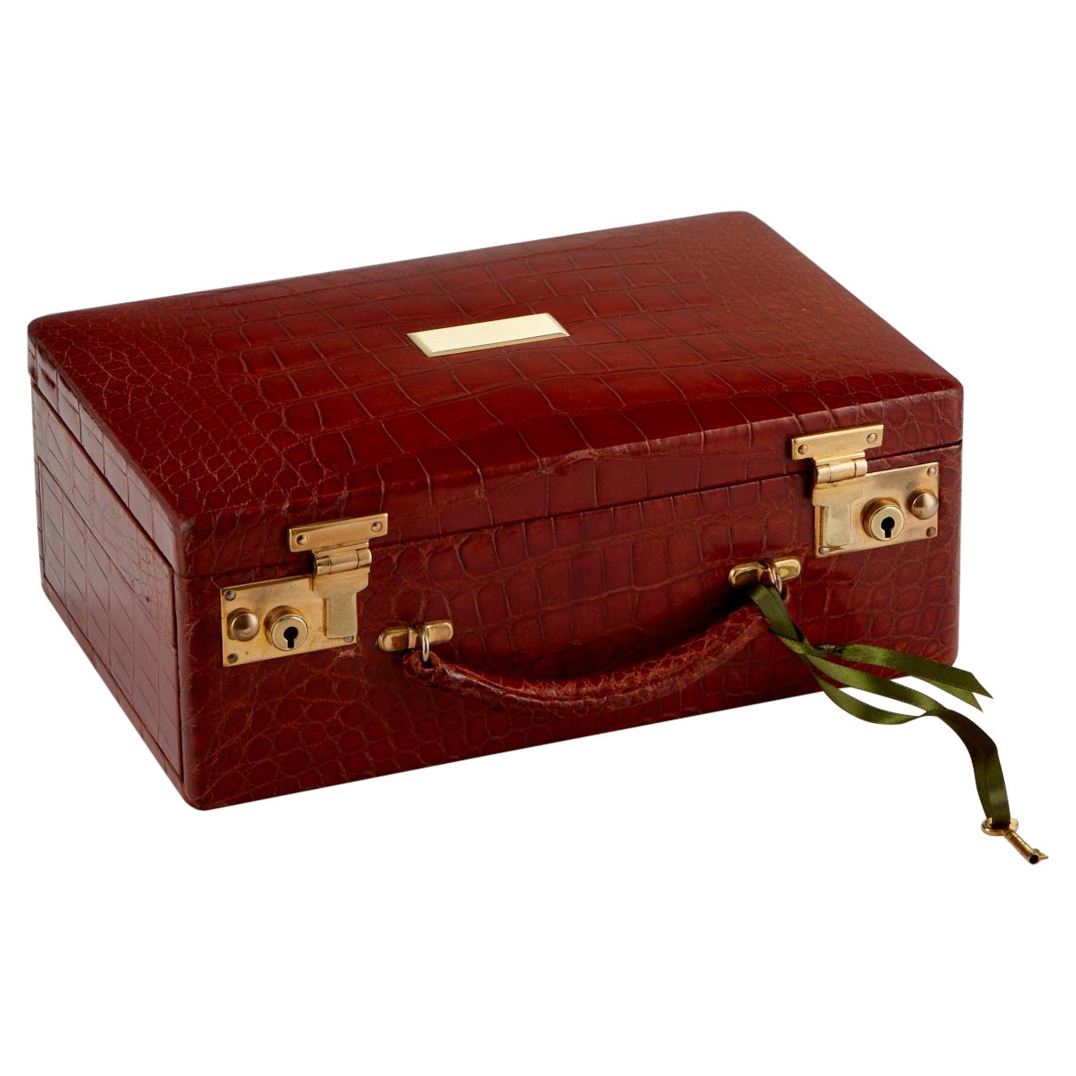 A wonderful Antique London Tan Crocodile jewelry box with lift tray opening, circa 1918-20

Beautifully matched crocodile skins have been used on this jewel box. 
Both the exterior and interior are in fantastic order, probably thanks to a