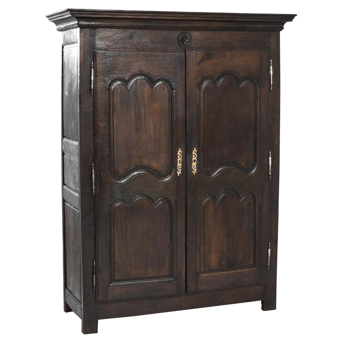 Armoire provinciale française des années 1800 avec patine d'origine