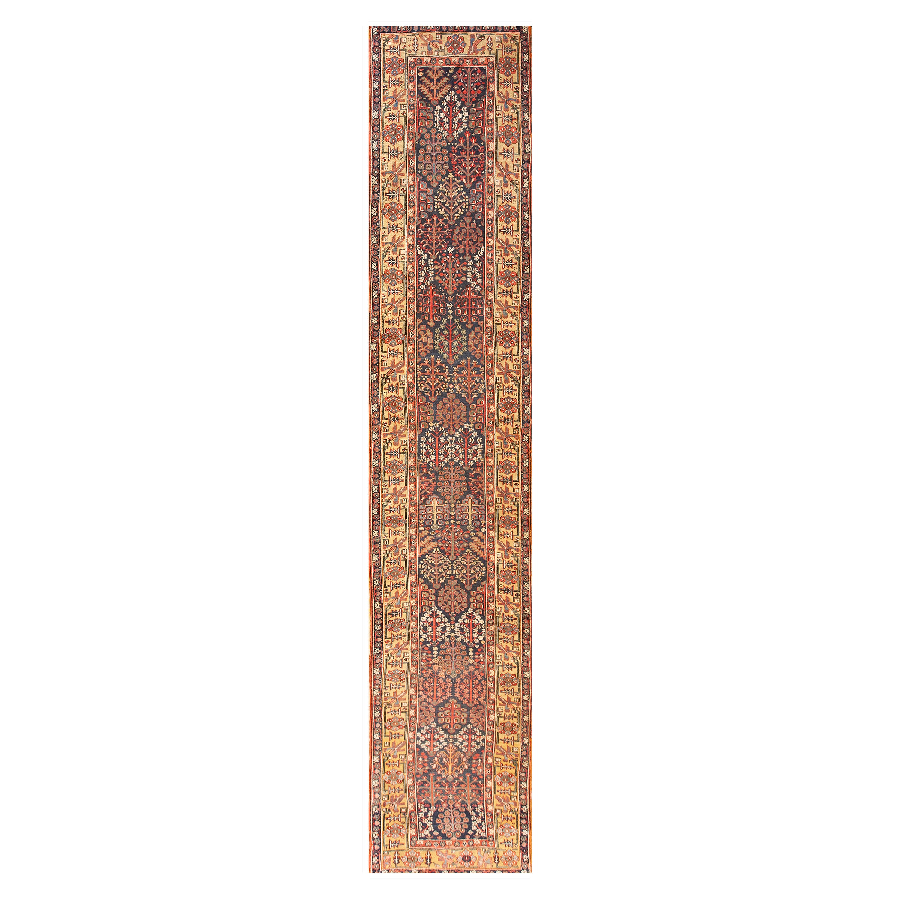 Tappeto W. Persian Kurdish Shrub Runner della metà del 19° secolo (3' x 14'6'' - 90 x 443) in vendita