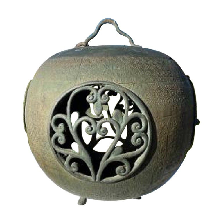 Japan Fine Antique Bronze Garden Lighting  Lantern For Sale