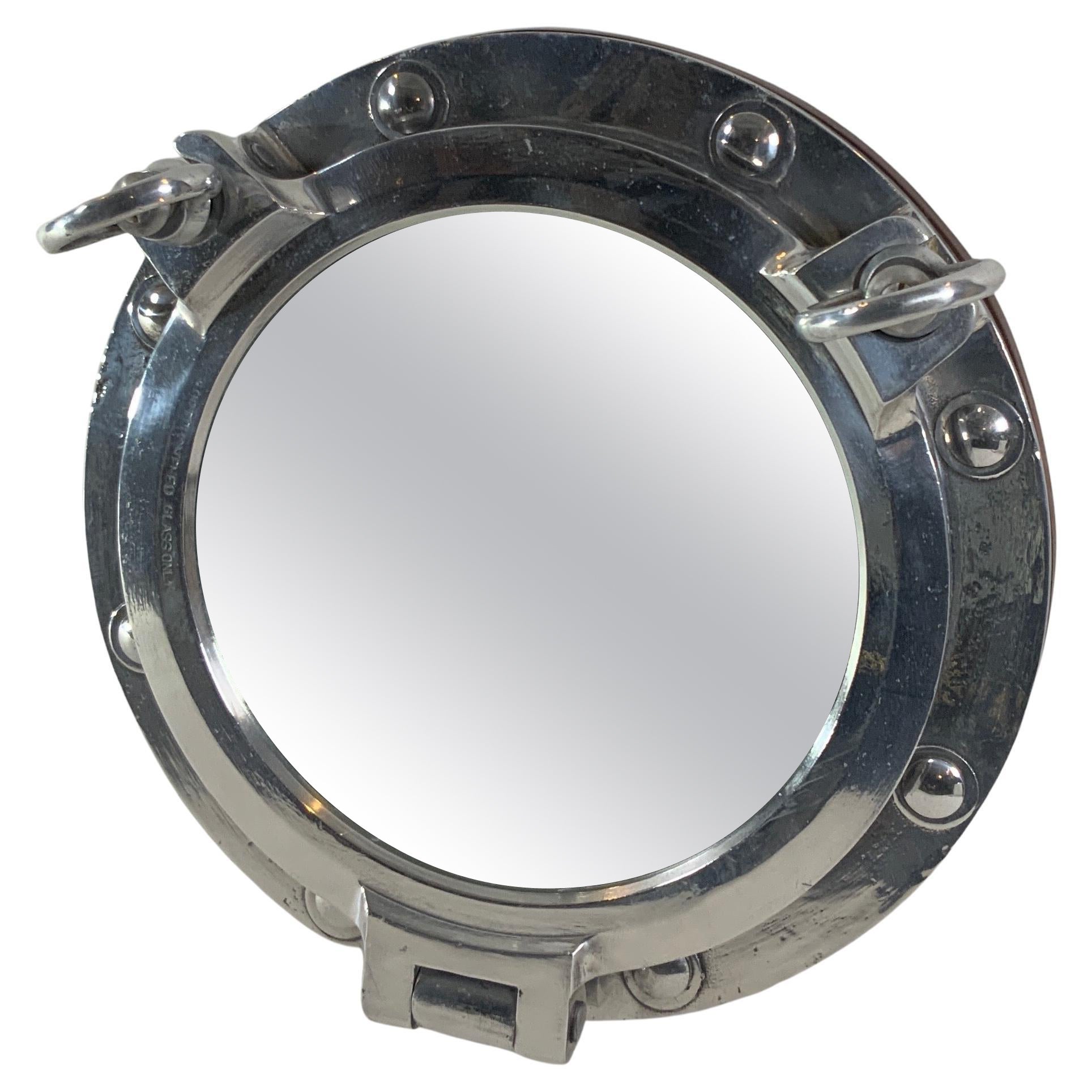 Porthole-Spiegel eines Schiffes aus Aluminium