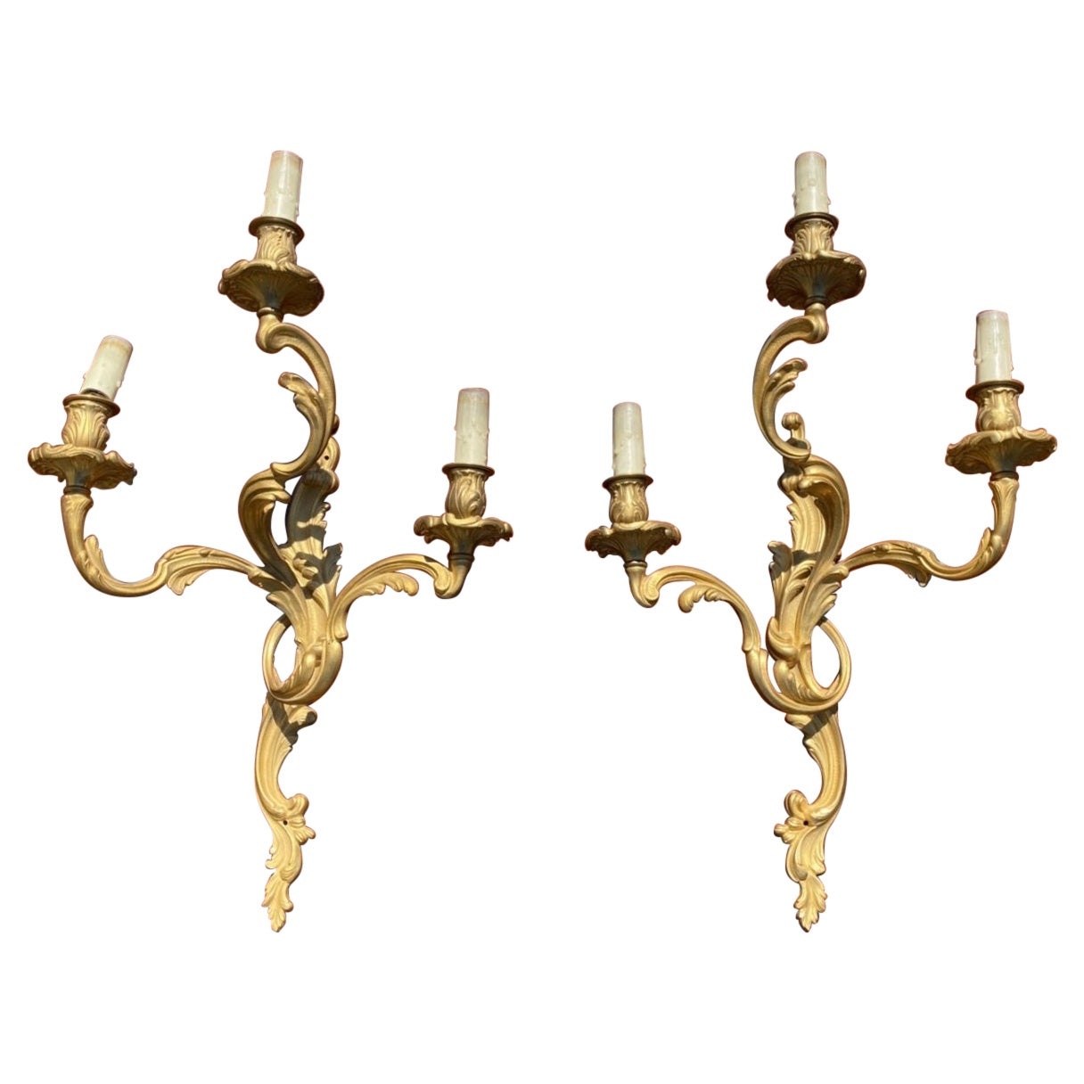 Louis XV Style, Pair of Gilt Bronze Sconces, 19th Century For Sale