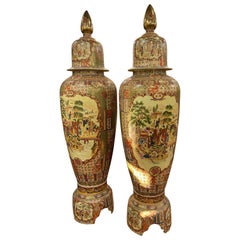 20th Century Pair of Japanese Vases Pots Satsuma Painted Gilt