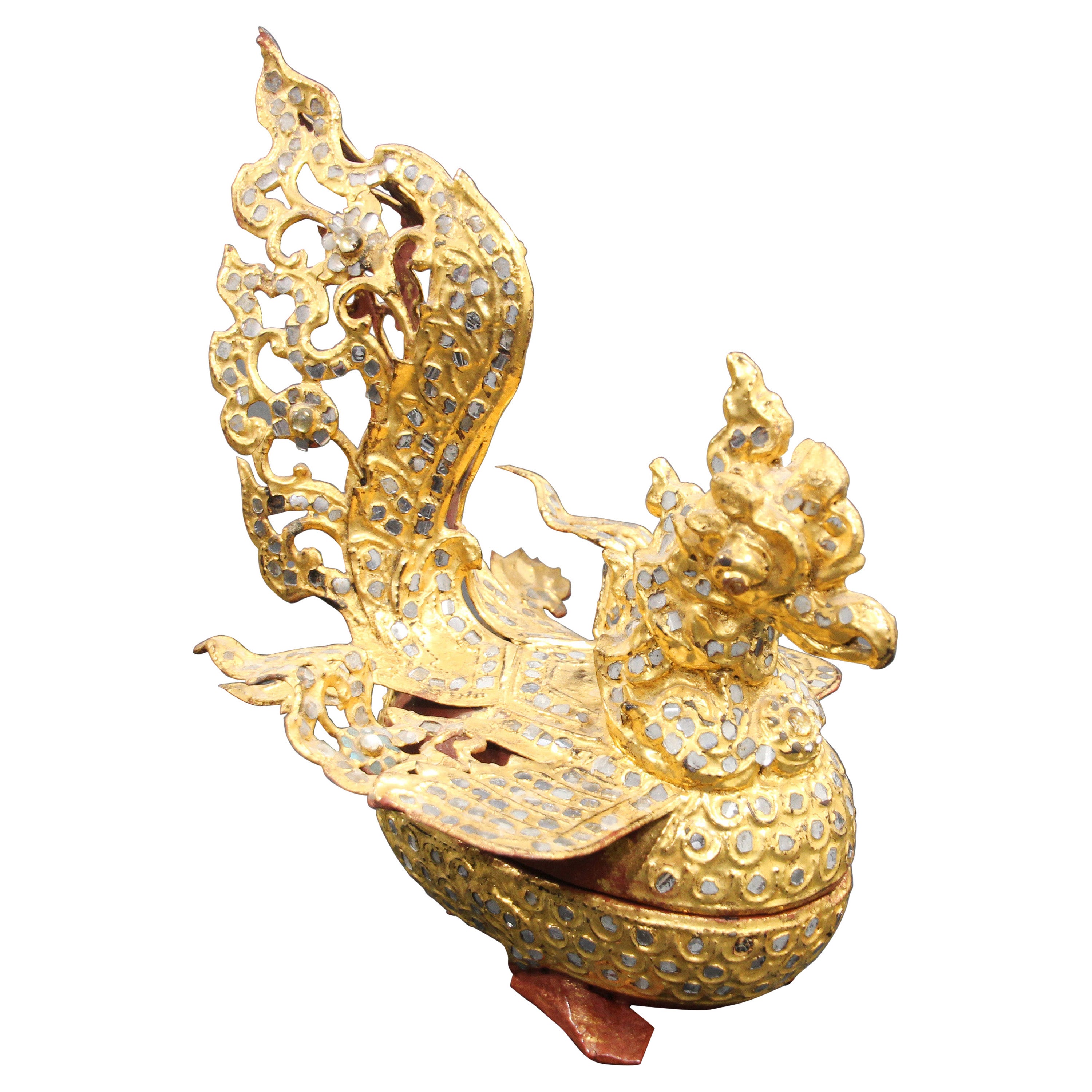 Burmese Bird-Shaped Betel Gold Lacquered Box For Sale