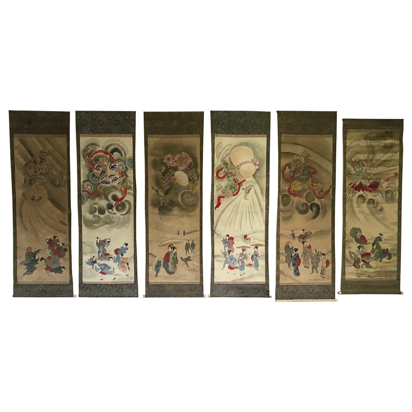 Ensemble de 6 grands Kakemonos Mythologie japonaise, 19ème siècle Japon circa 1800 Edo en vente