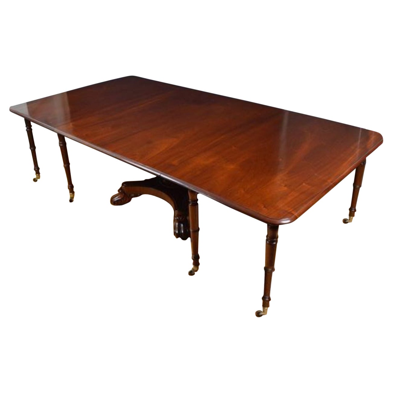 Important Figured Solid Cuban Mahogany William IV Period Oval Dining