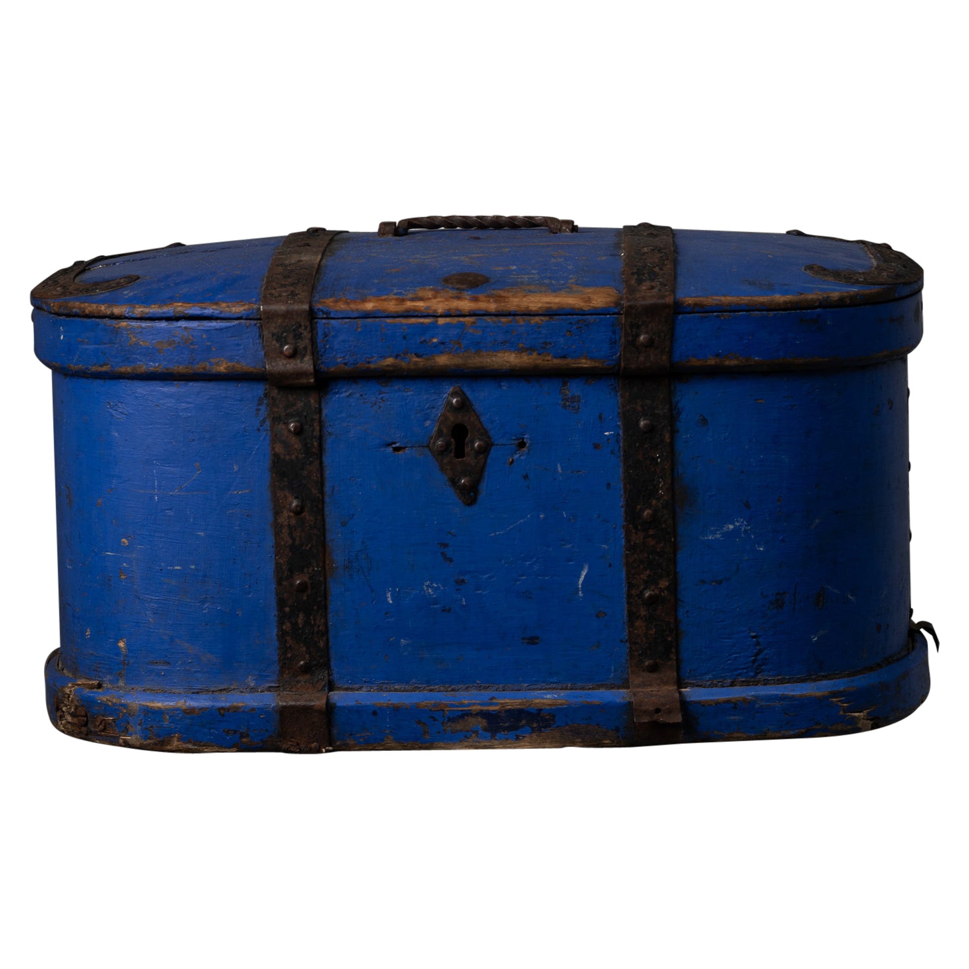 Early 19th Century Bright Blue Swedish Antique Travelling Box For Sale