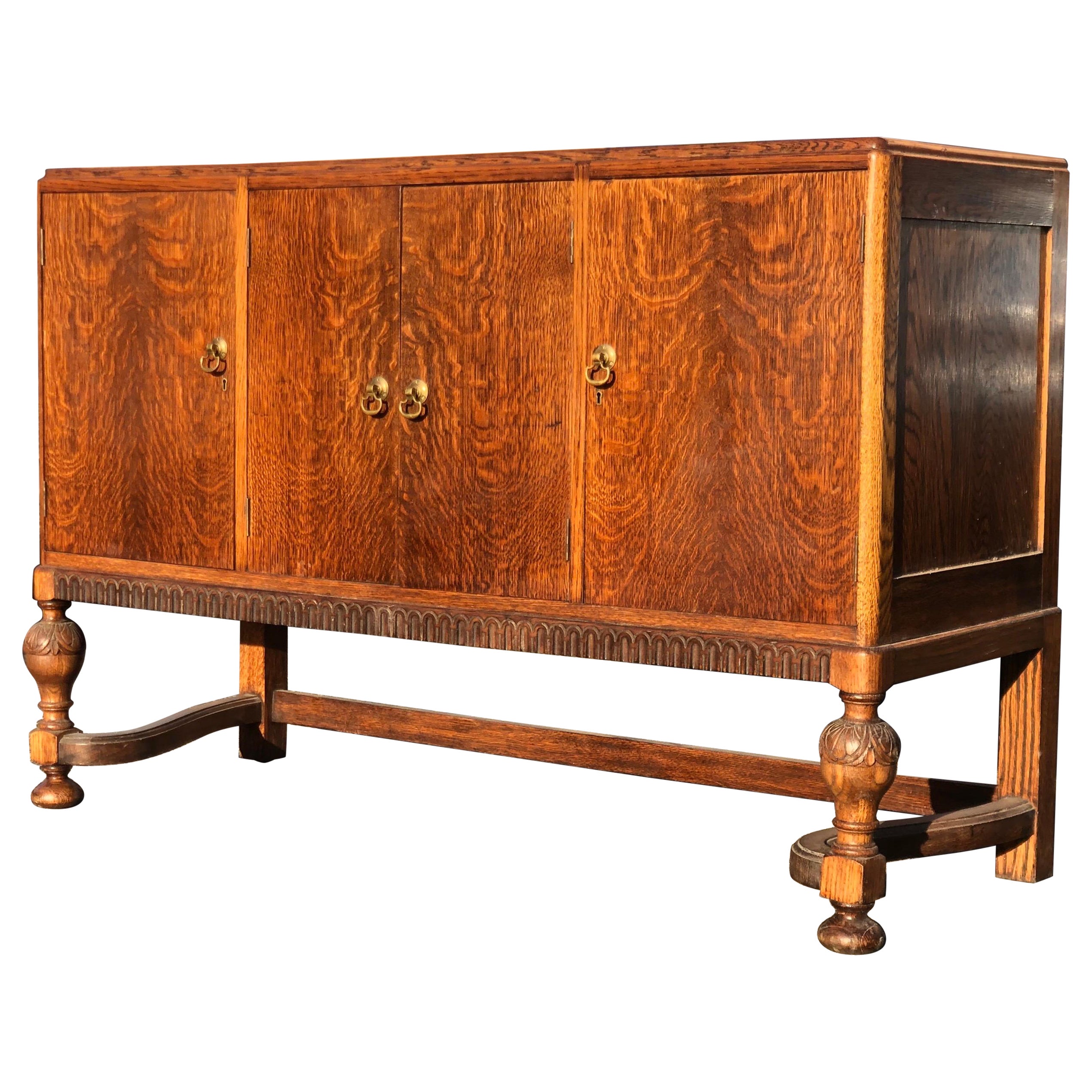 19th Century English Welsh Oak Sideboard For Sale