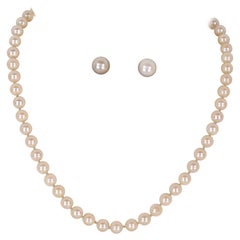 Pearl Necklace and Earrings Set with Pearls