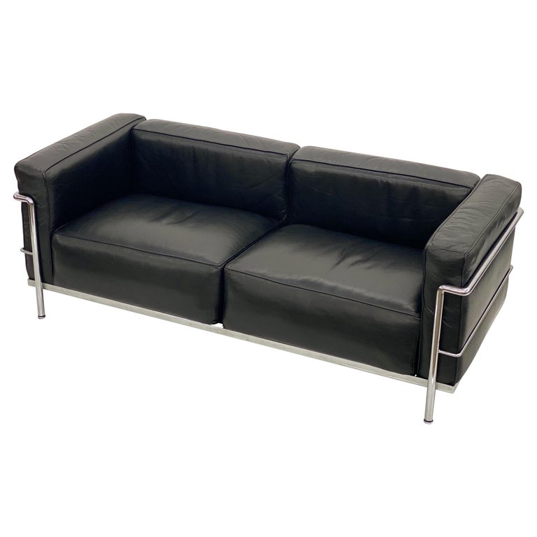 Early Production Leather 'LC3' Two-Seat Sofa by Le Corbusier for Cassina, Signed For Sale