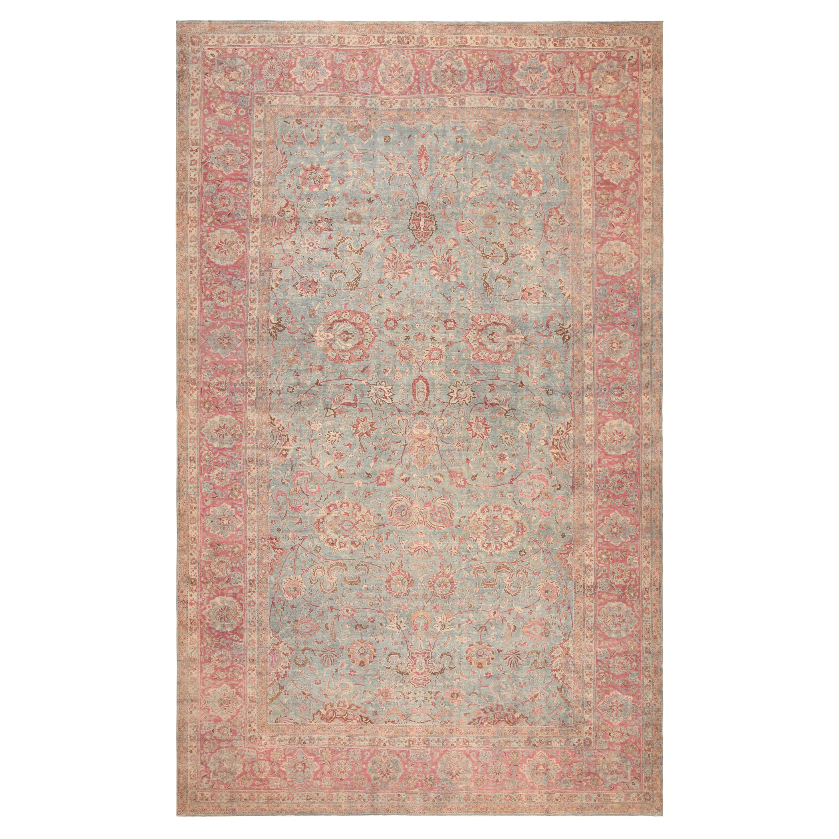 Antique Persian Kerman Rug. Size: 14 ft x 23 ft For Sale