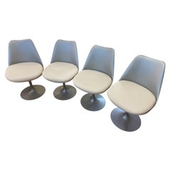 Set of 4 "Tulip" Chairs, Eero Saarinen Knoll Edition, 2007