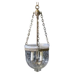 Ancienne cloche en verre clair soufflé à la bouche avec Design/One