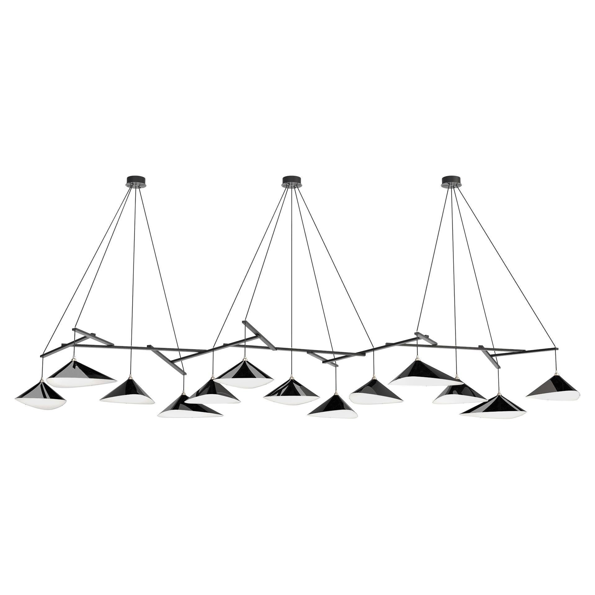 Monumentale lampadario 'Emily 13' di Daniel Becker in nero lucido per Moss Objects