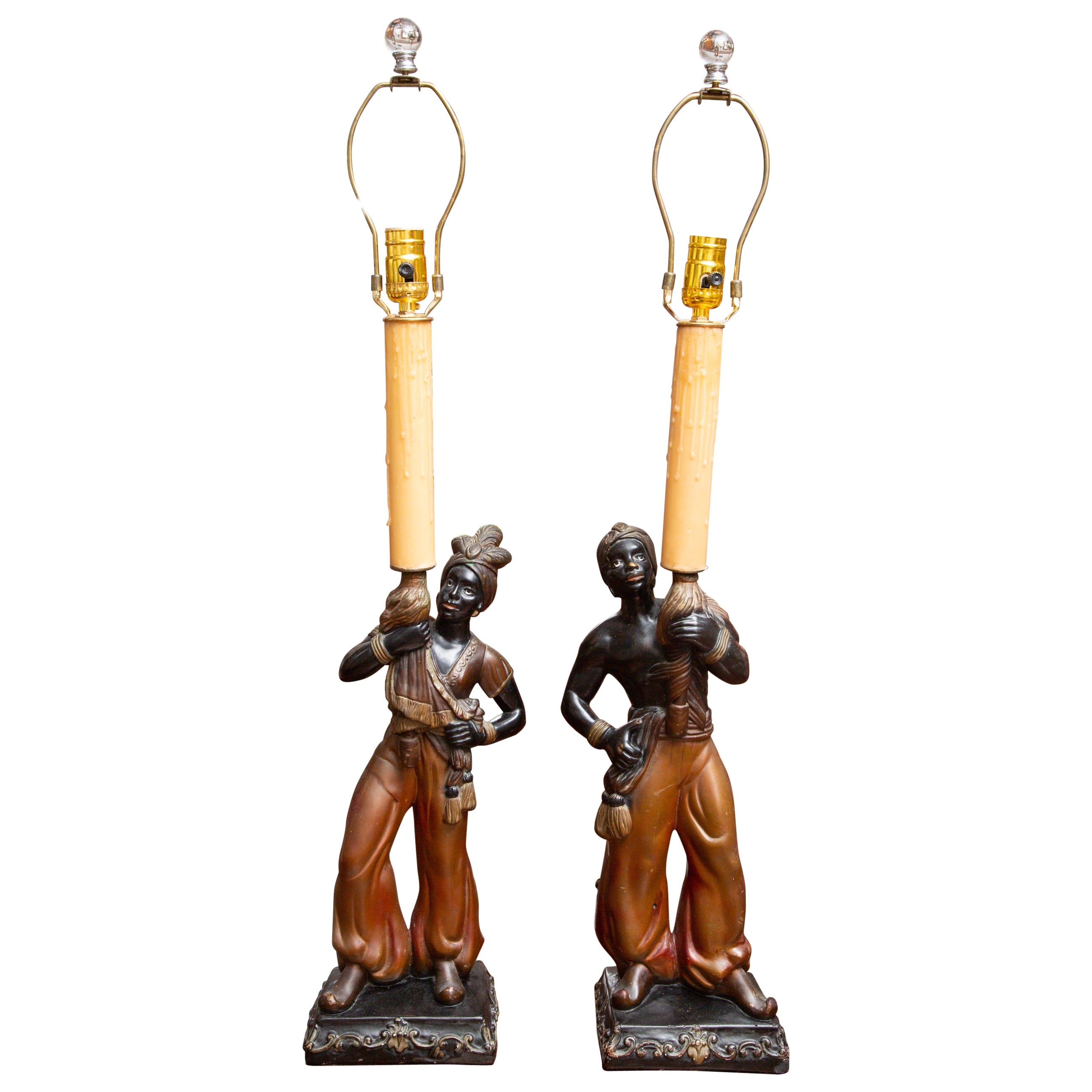 Paar ethnische Figuren im Vintage-Stil, umgewandelt in Lampen
