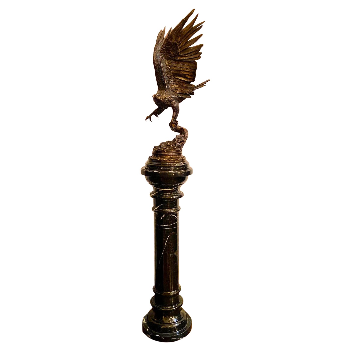 Bronze Eagle Sculpture on Dark Green Marble Pedestal For Sale