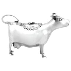 Creamer ancien en argent sterling sur le modèle George III avec vache