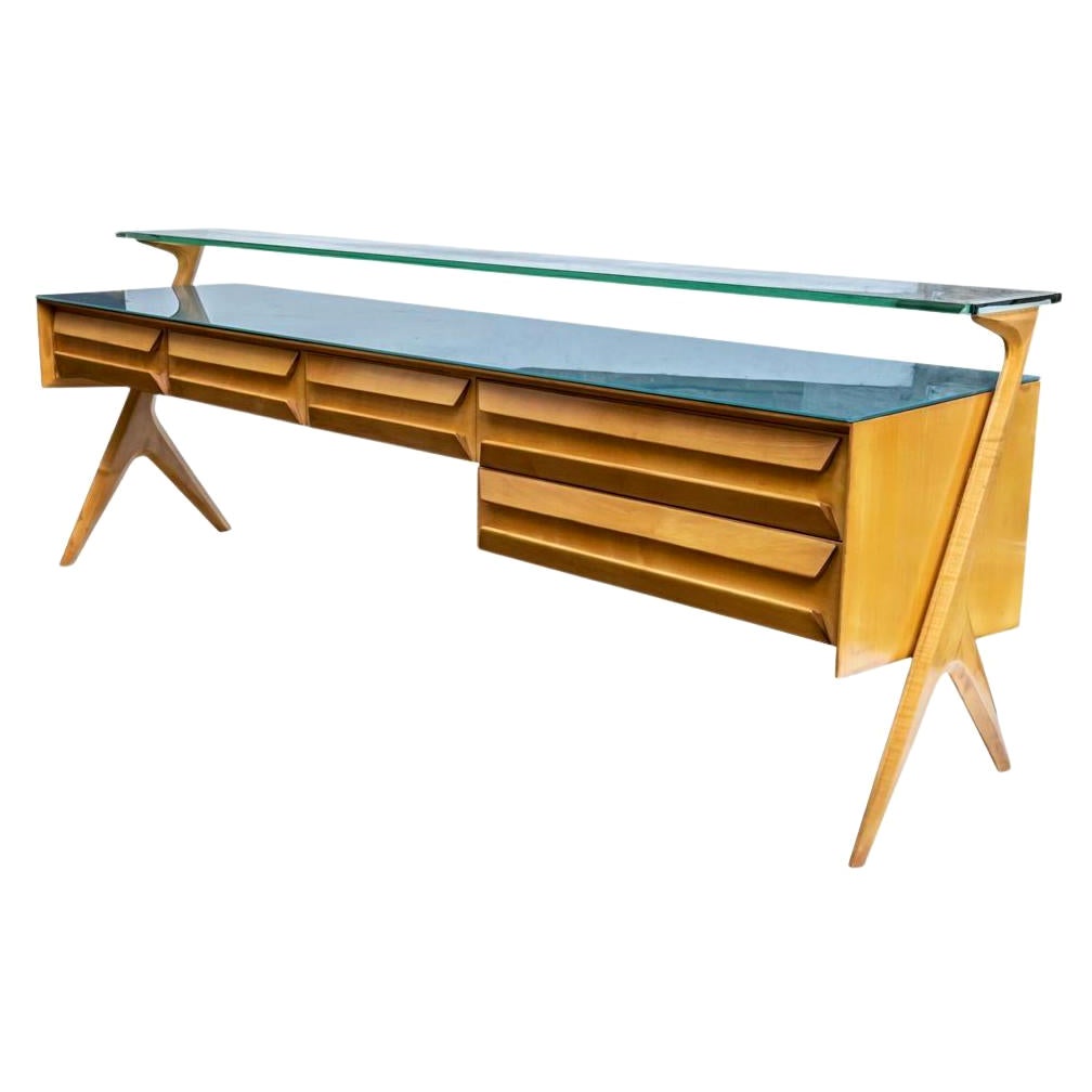 1950er Sideboard Birkenholzstruktur Glasplatte Italienisches Design von Vittorio Dassi im Angebot