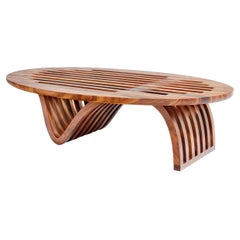 « Table basse elliptique » par Adam Zimmerman, artiste minimaliste de Studio Craft