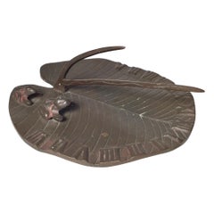 Vintage Bronze Frogs on Lily Pad Sun Dial