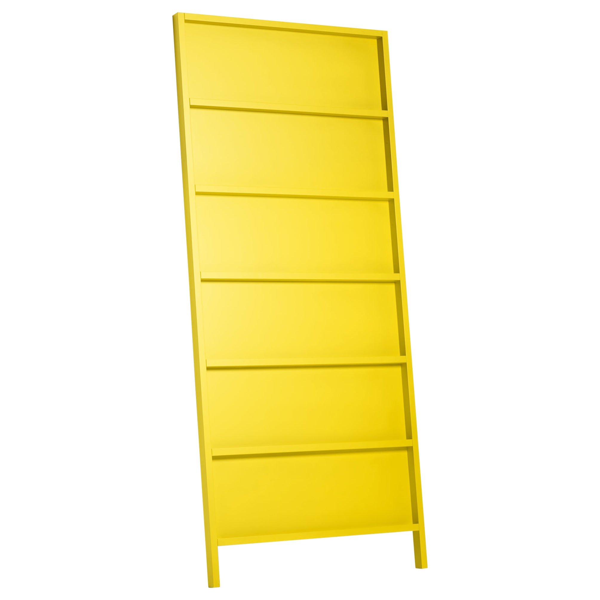 Grande armoire/étagère murale Moooi Oblique en hêtre laqué jaune circulation